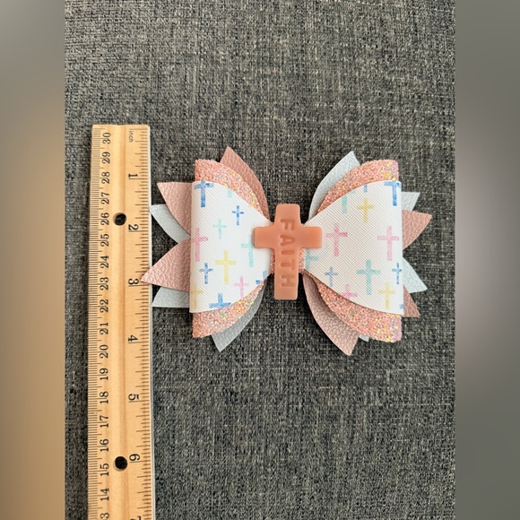Multicolor Cross Pattern Hair Bow - Picture 4 of 4